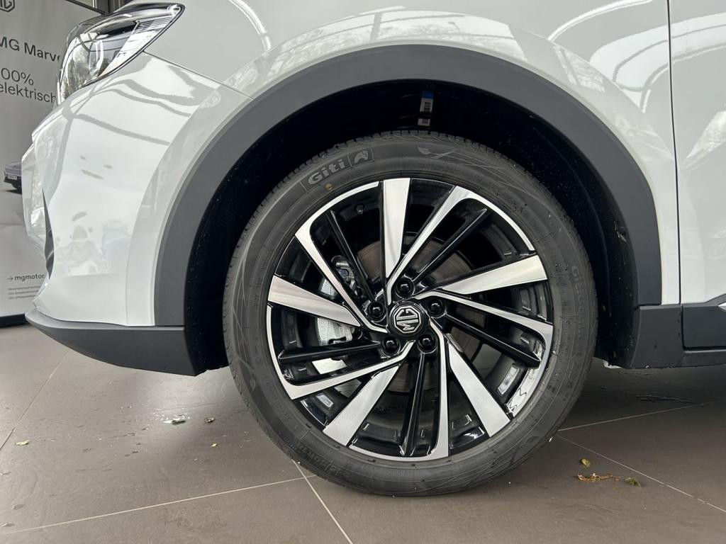 MG ZS Luxury