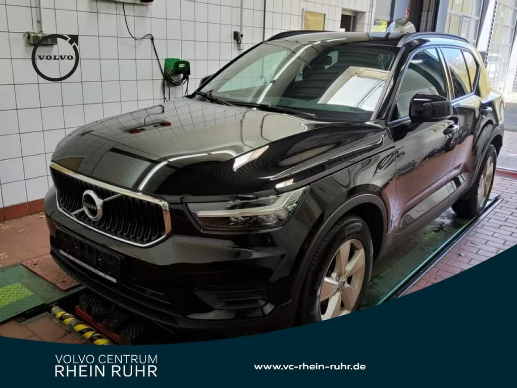 Volvo XC40 Momentum Core
