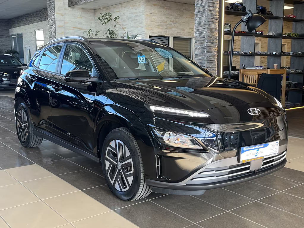 Hyundai Kona Select