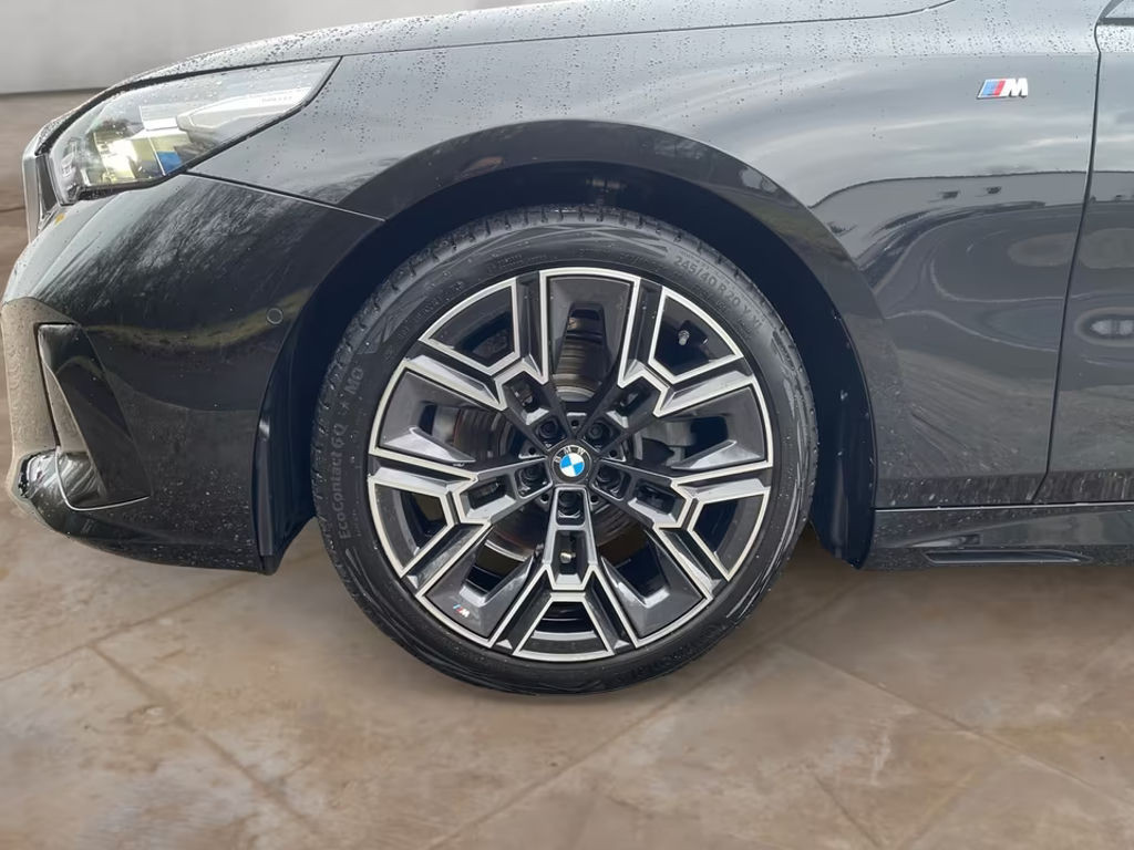 BMW 5 Serie 520 M-Sport Sedan 520d