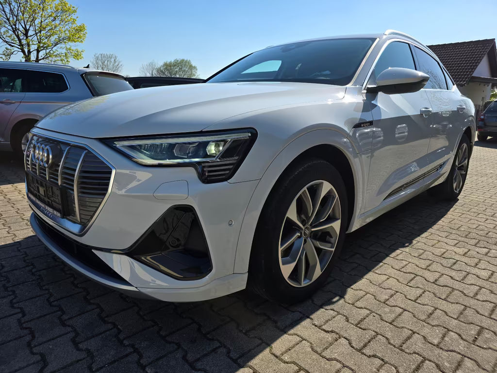 Audi e-tron Quattro S-Line 50