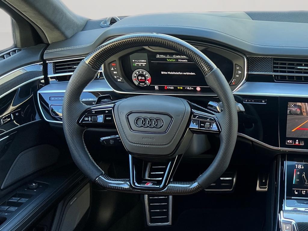 Audi S8