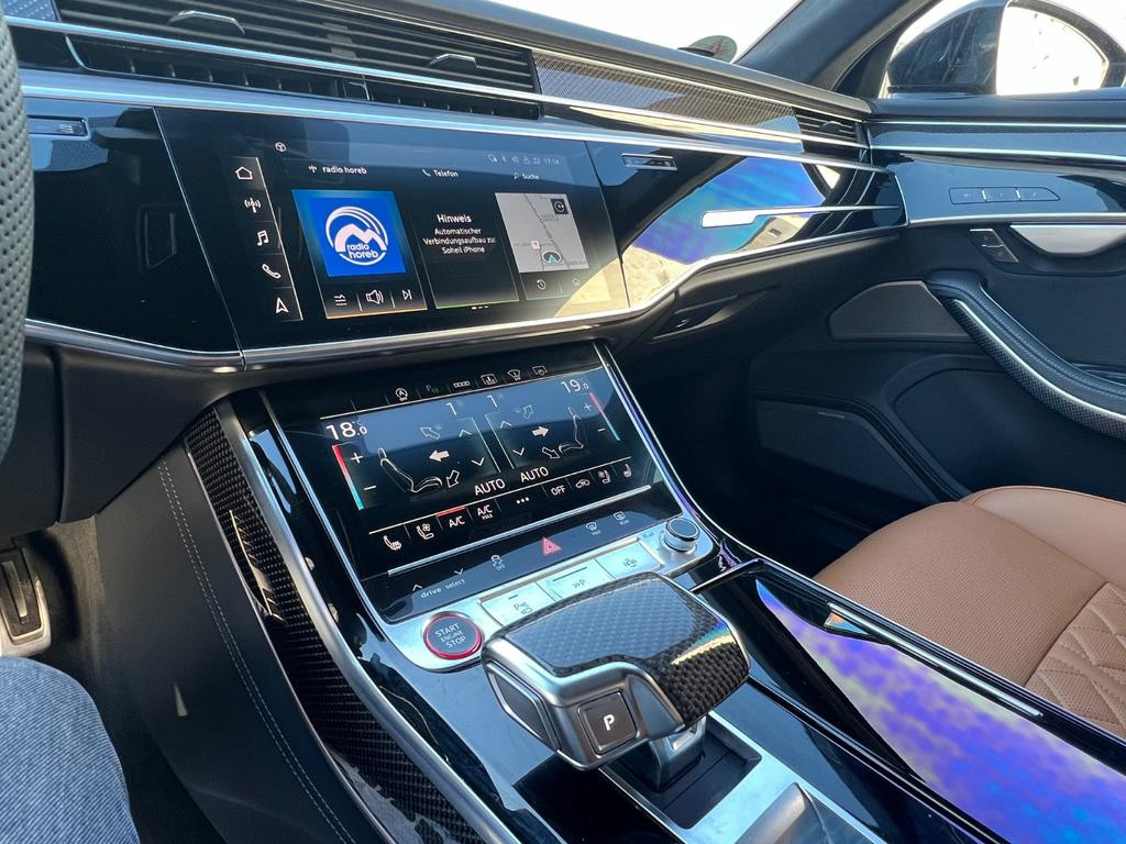Audi S8
