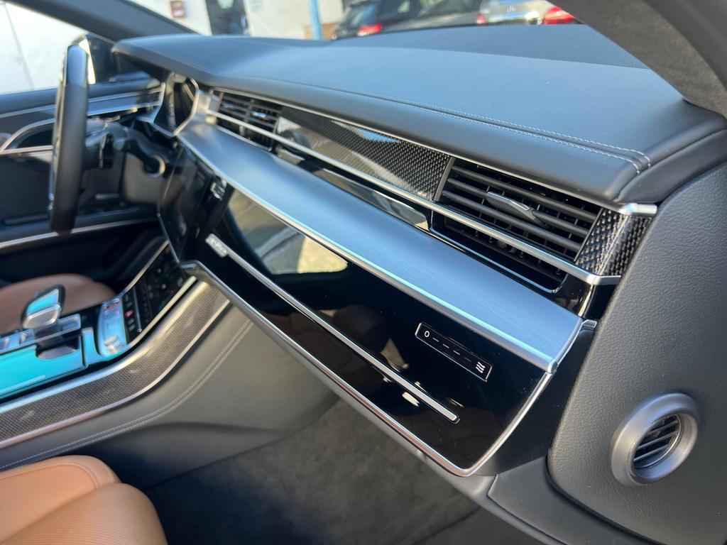 Audi S8