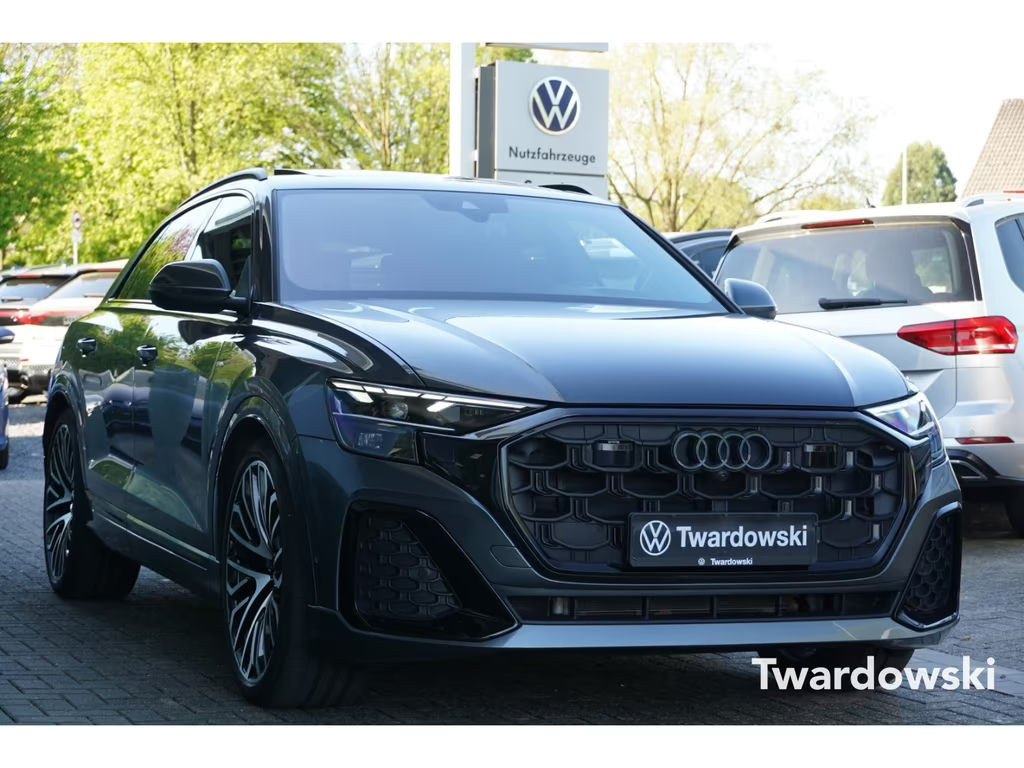 Audi Q8 S-Line