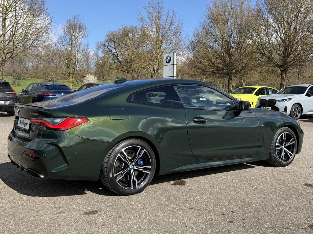 BMW M440