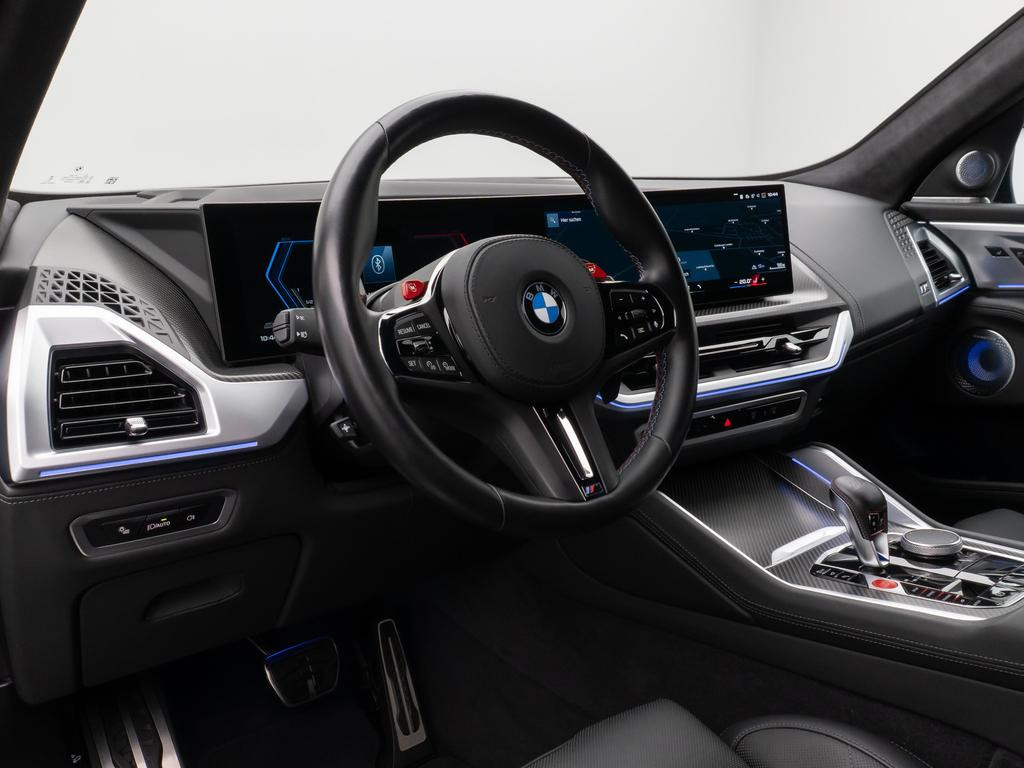 BMW XM