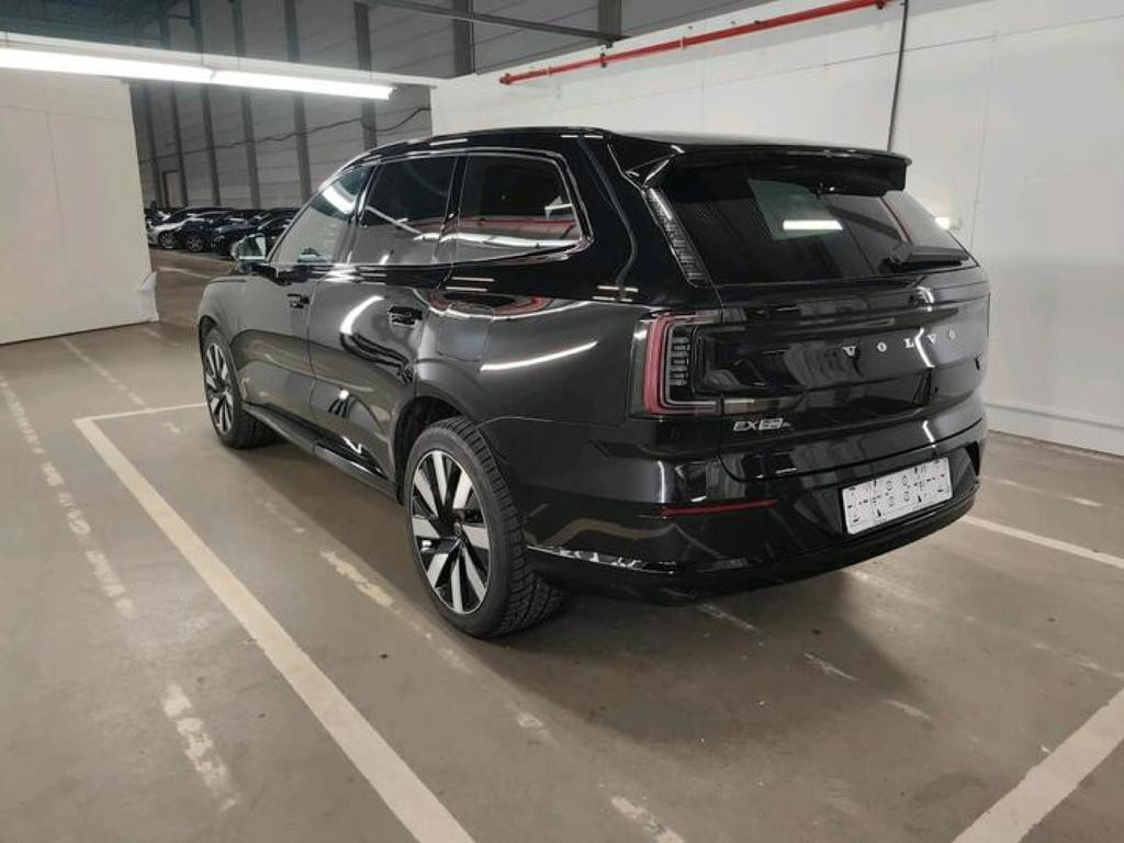 Volvo EX90