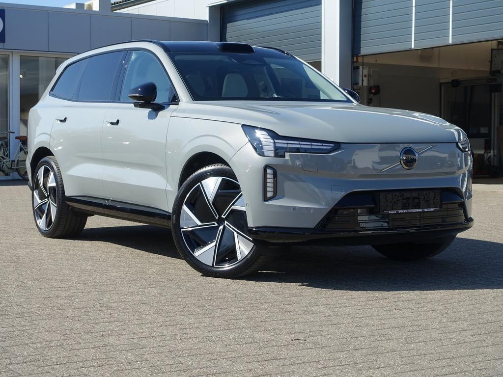 Volvo EX90