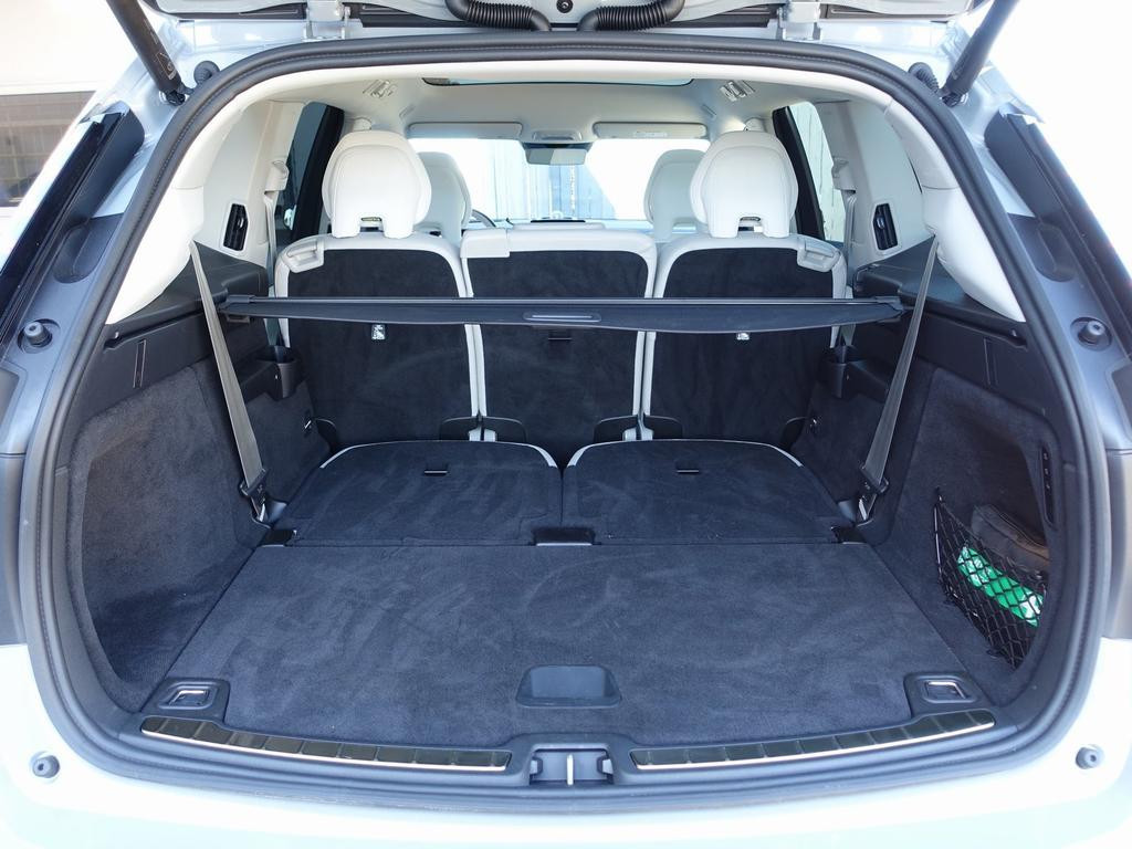 Volvo EX90