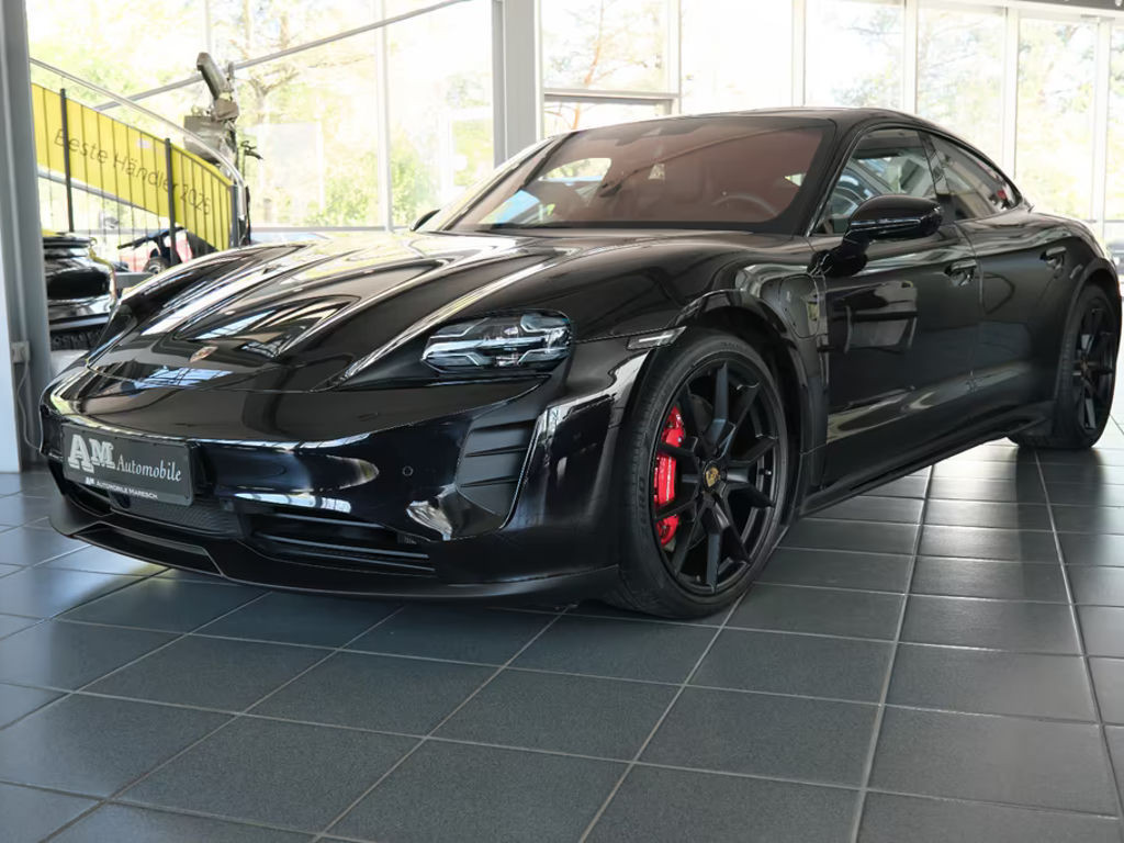 Porsche Taycan GTS