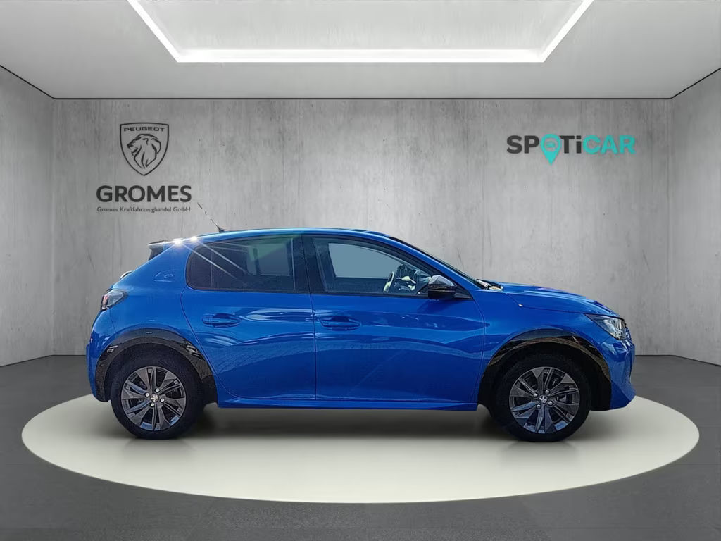 Peugeot e-208