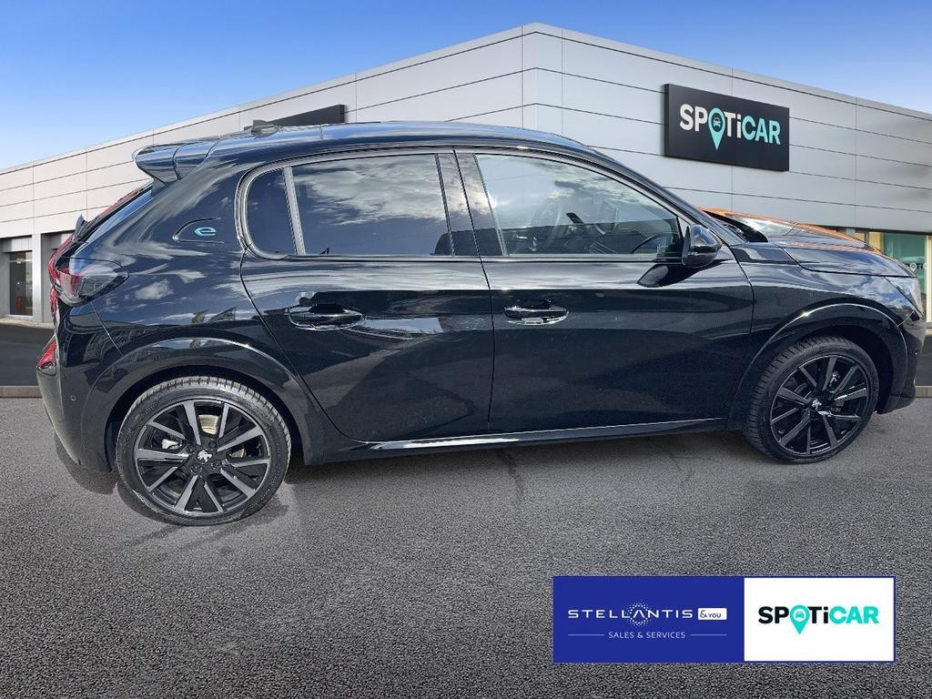 Peugeot e-208