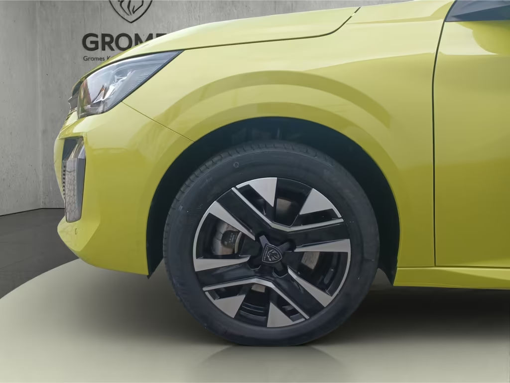 Peugeot e-208