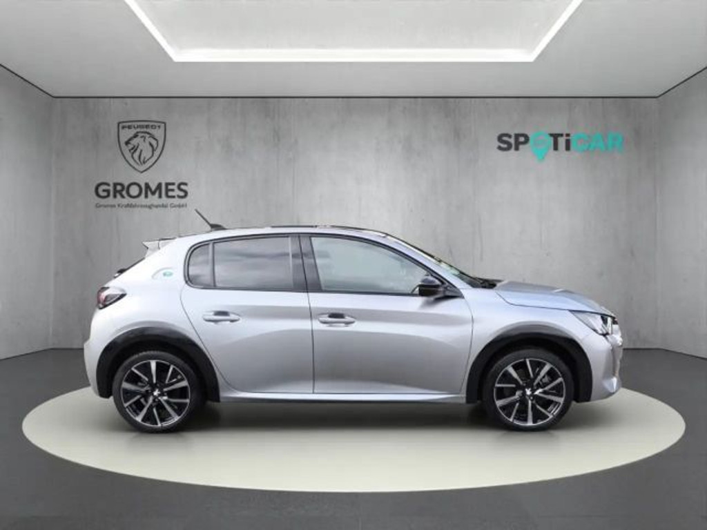 Peugeot e-208