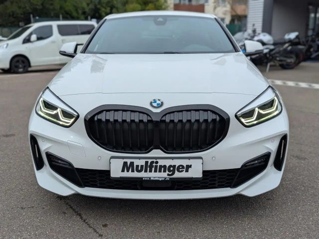 BMW 1 Serie 118 M-Sport Sedan 118i