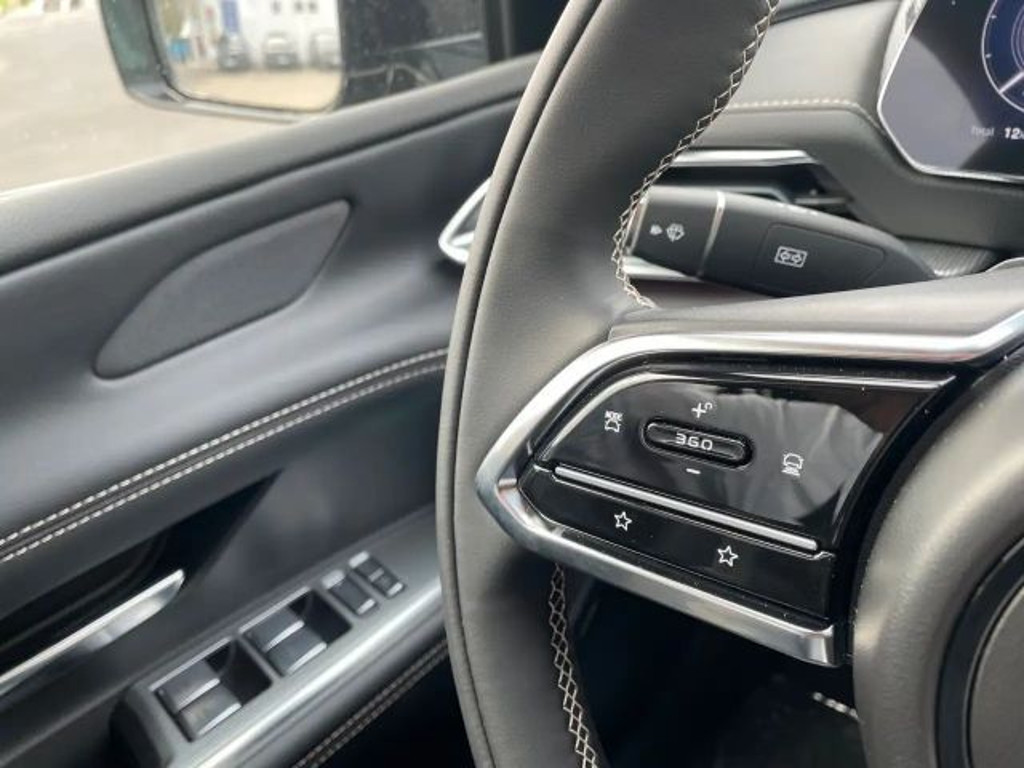 Mazda 6e