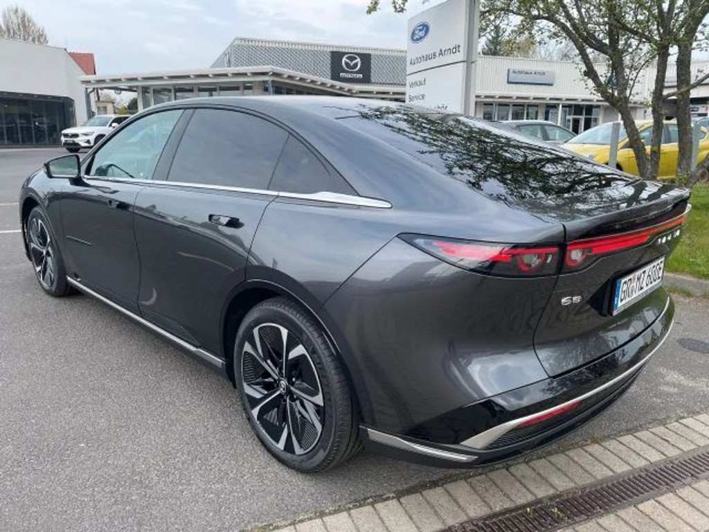 Mazda 6e