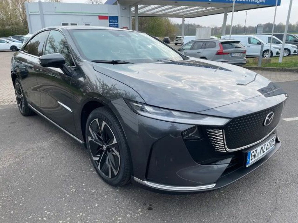 Mazda 6e