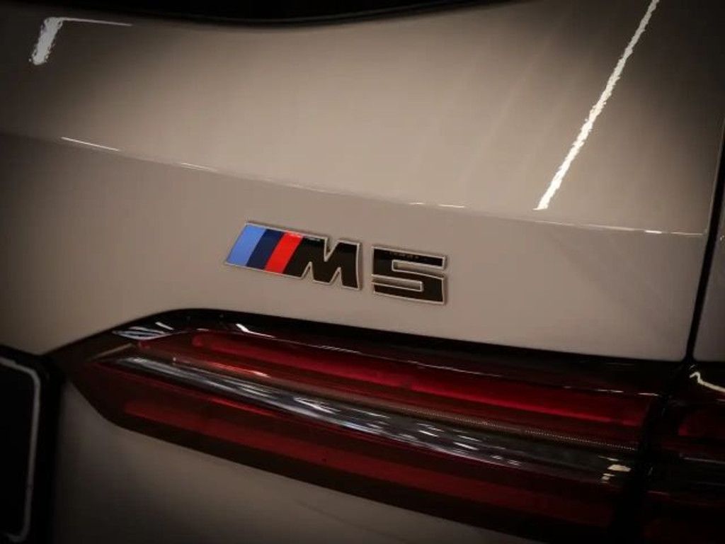 BMW M5