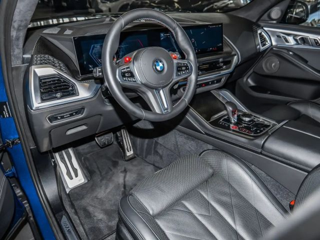 BMW XM