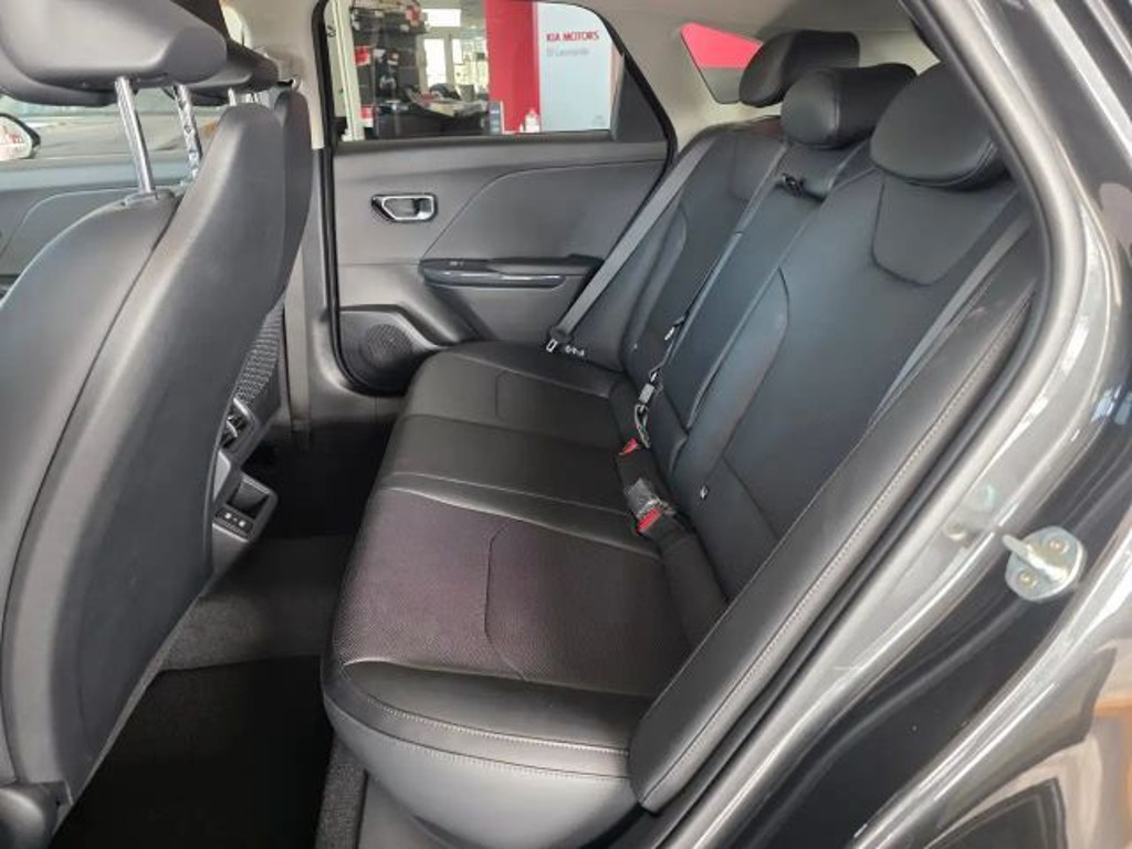 Kia K4