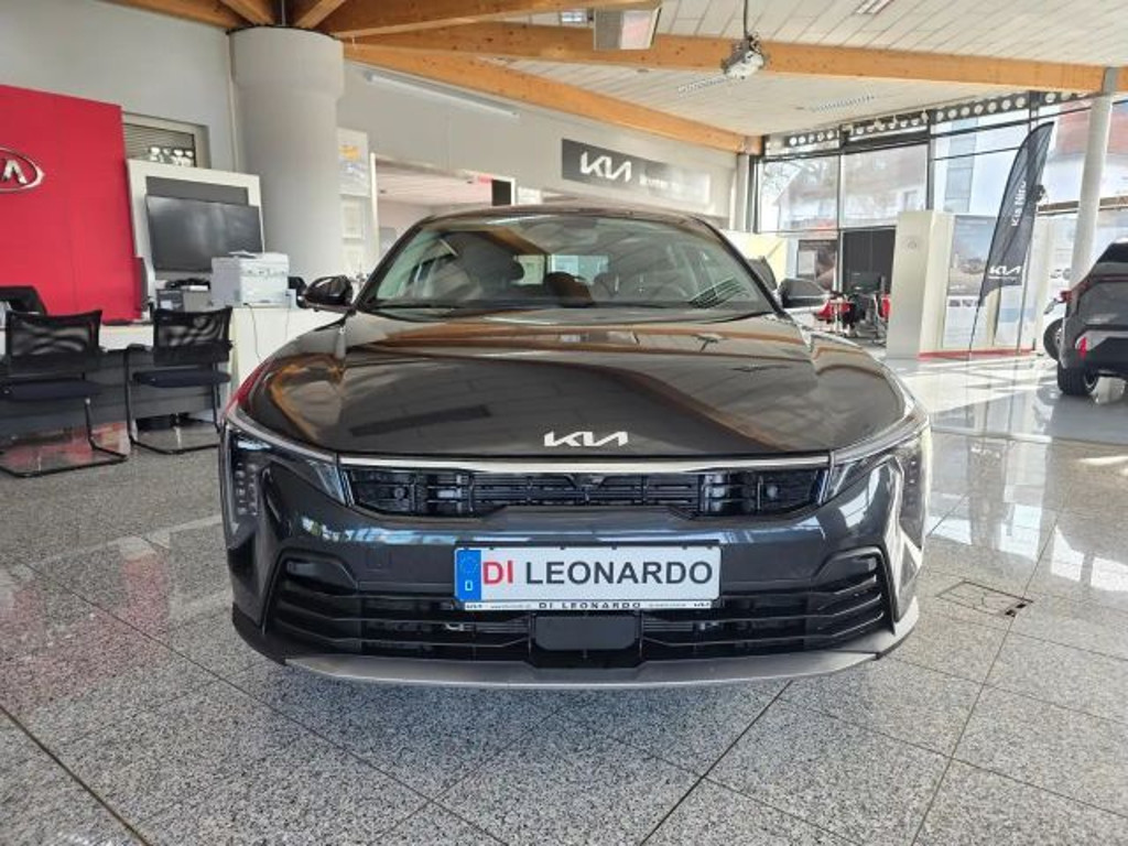Kia K4