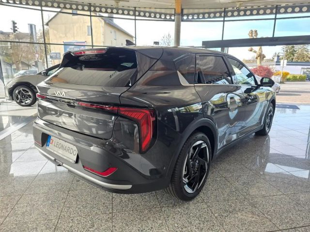 Kia K4