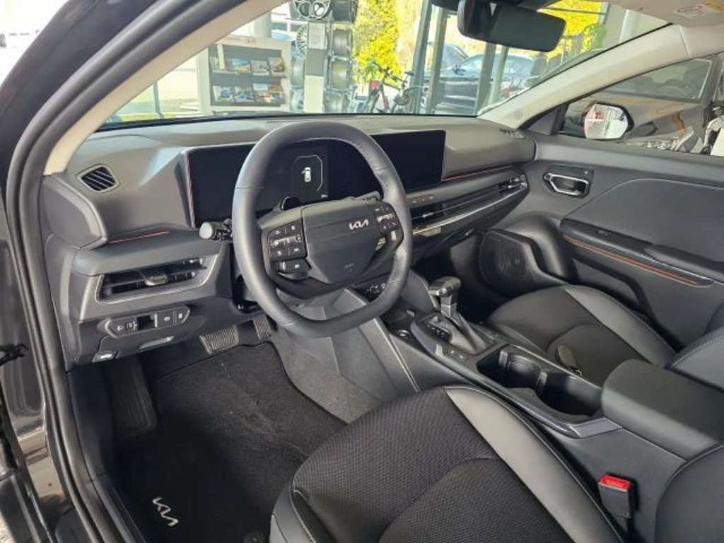 Kia K4