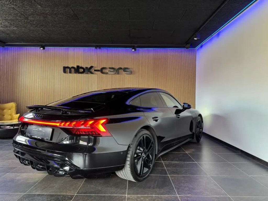 Audi e-tron GT