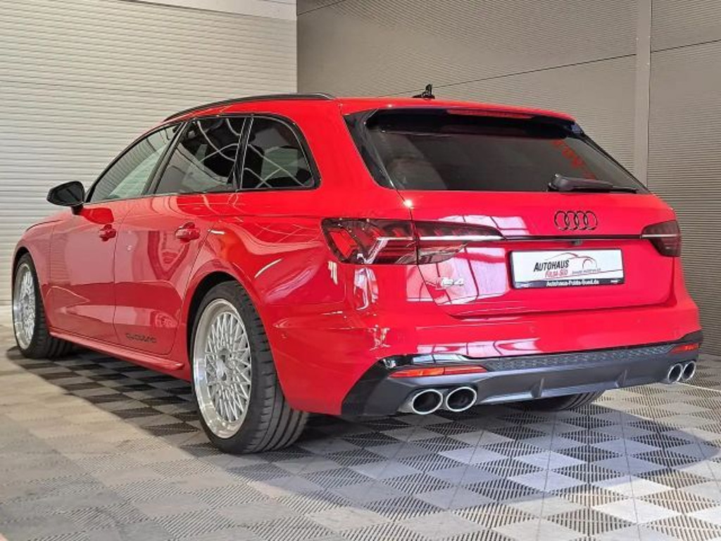 Audi S4