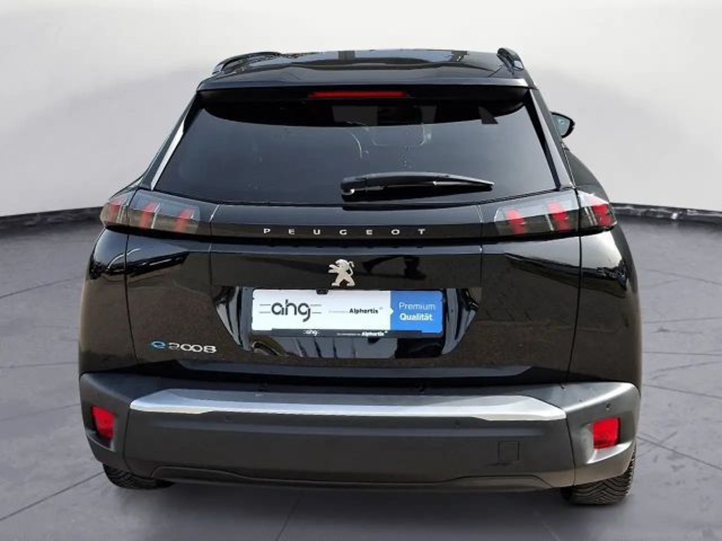 Peugeot e-2008