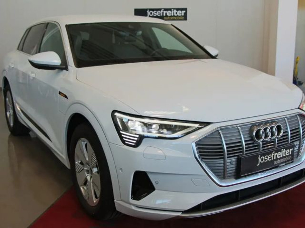 Audi e-tron 50