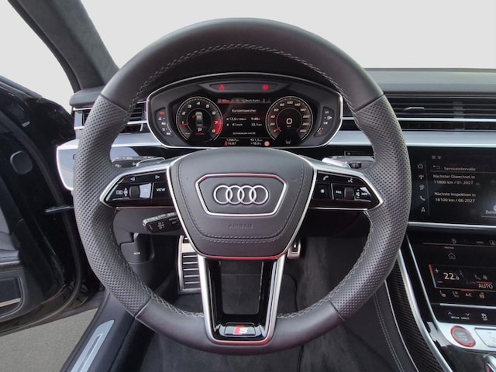 Audi S8