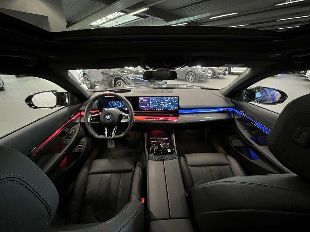 BMW i5