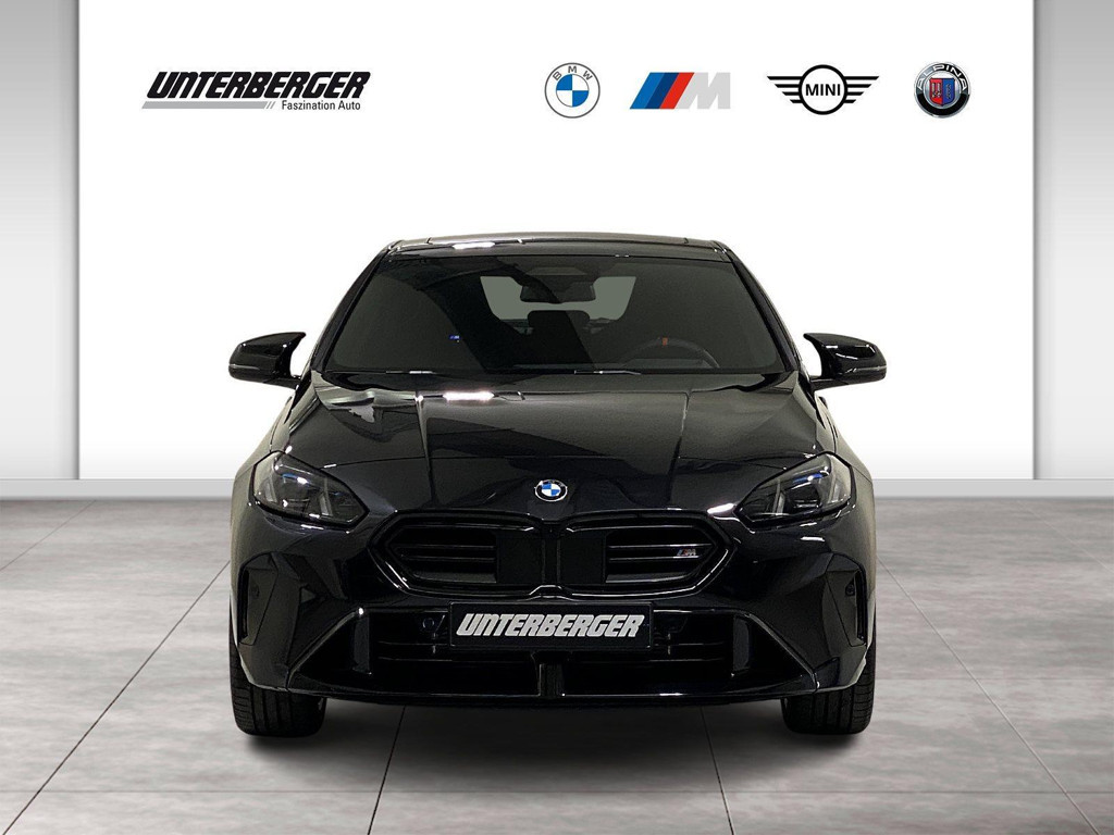 BMW M235