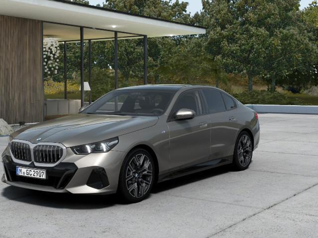 BMW 5 Serie 520 M-Sport Sedan 520d