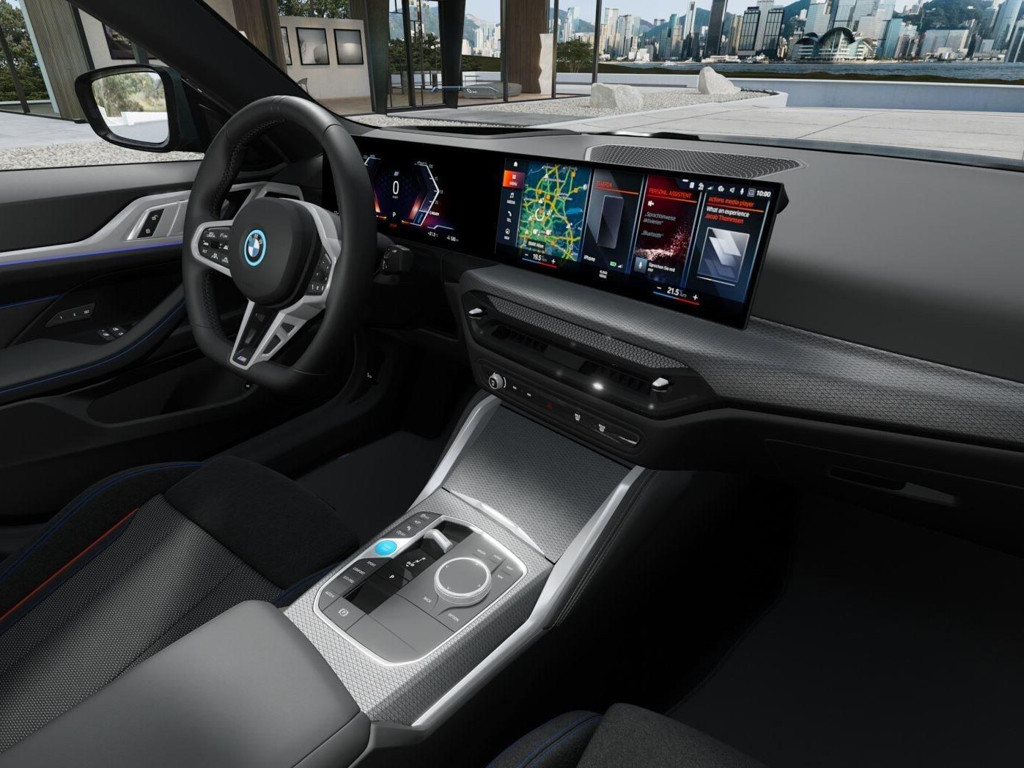 BMW i4