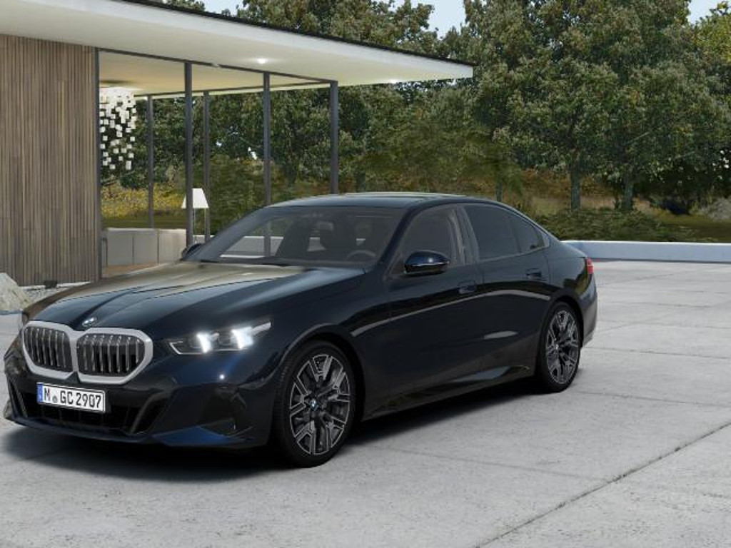 BMW 5 Serie 520 M-Sport Sedan 520i