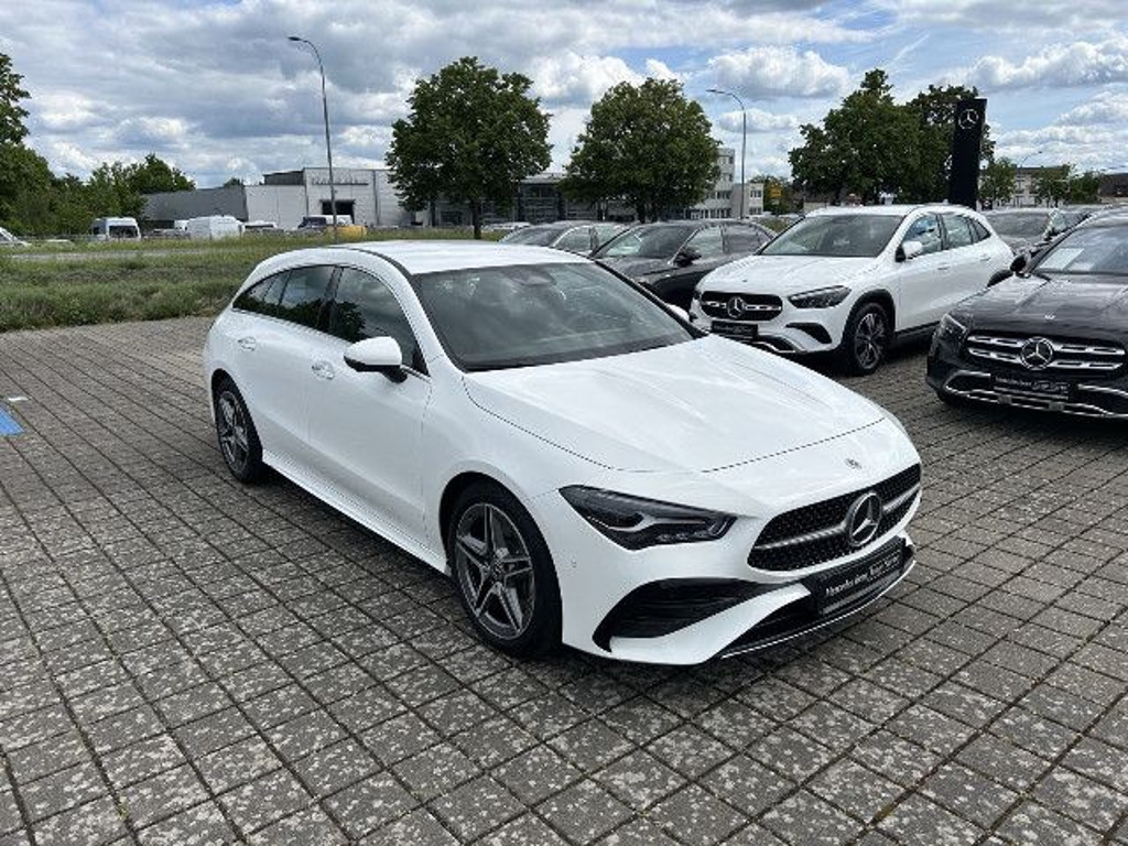 Mercedes-Benz CLA-Klasse CLA 200 AMG Line Shooting Brake