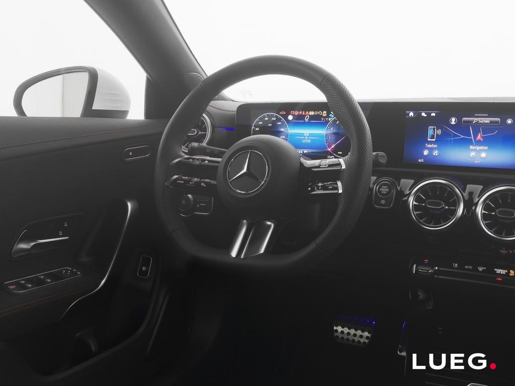 Mercedes-Benz CLA-Klasse CLA 200 AMG Line Shooting Brake