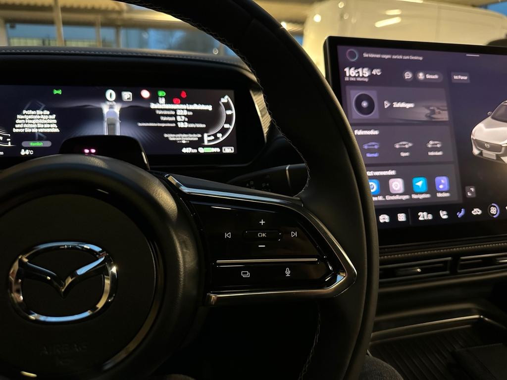 Mazda 6e