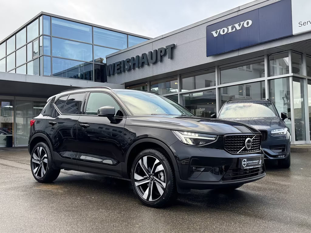 Volvo XC40 Ultimate Dark