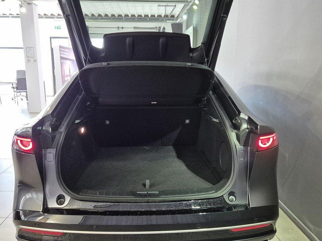 Mazda 6e