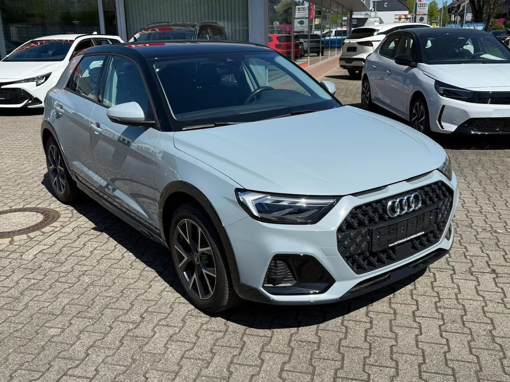 Audi A1 S-Tronic 1.0 TFSI Allstreet