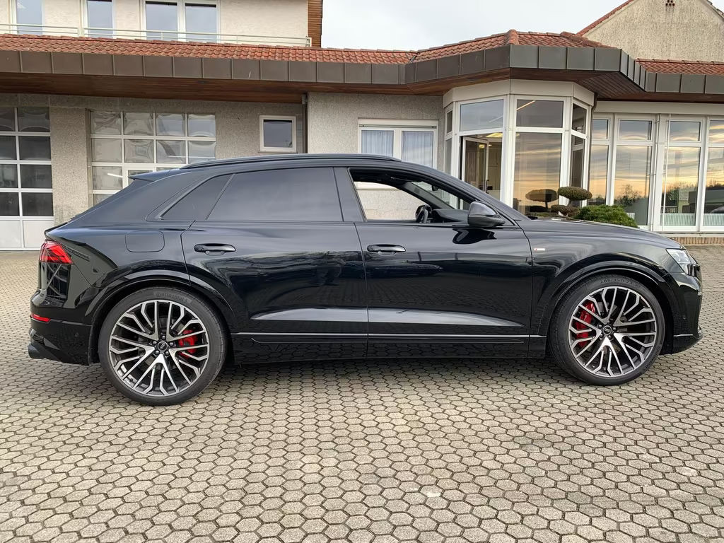 Audi RS Q8