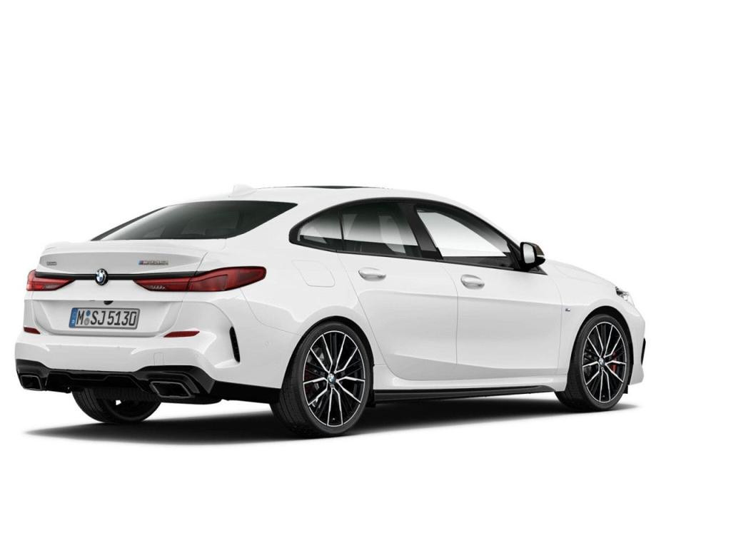 BMW M235