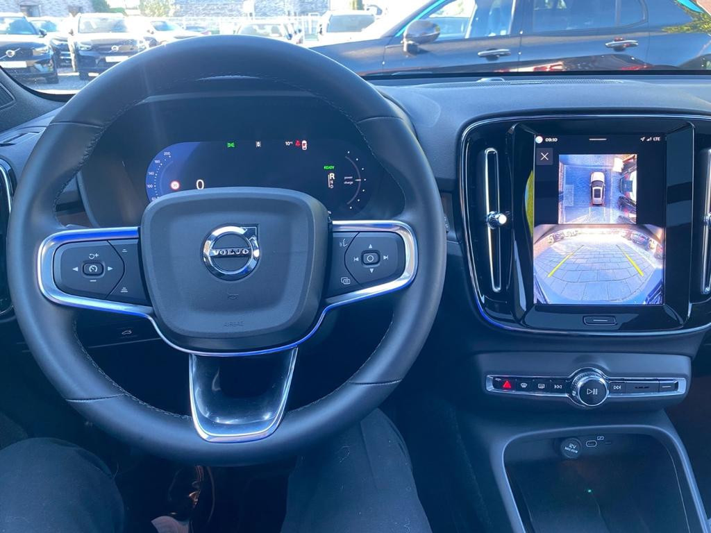 Volvo EX40
