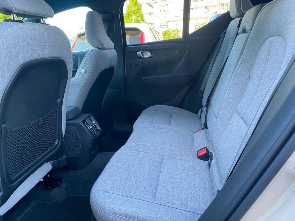 Volvo EX40