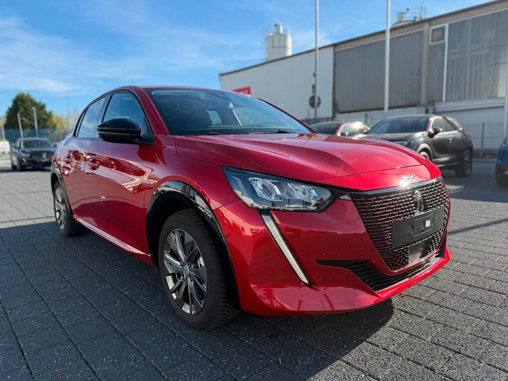 Peugeot e-208 Allure Pack